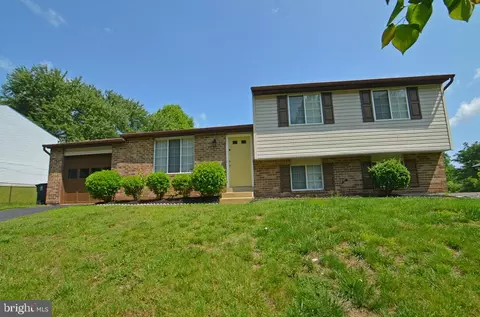 6908 Dunnigan Dr, Clinton, MD 20735