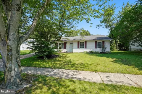10712 Wyld Dr, Marlboro, MD 20772