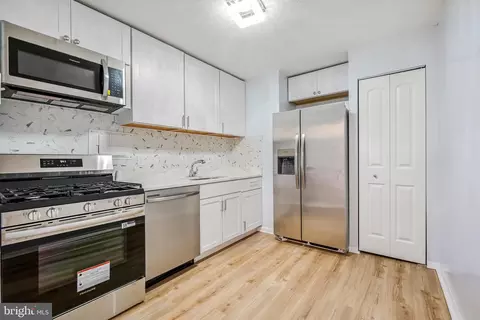 1836 Metzerott Rd #419, Hyattsville, MD 20783