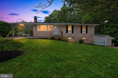 8209 James St, Marlboro, MD 20772