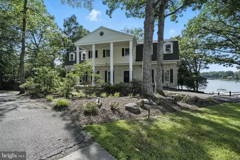 509 Troon Cir, Fort Washington, MD 20744