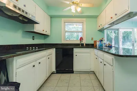 Kitchen - 8717 Oxwell Ln, Laurel, MD 20708 photo 2 of 2