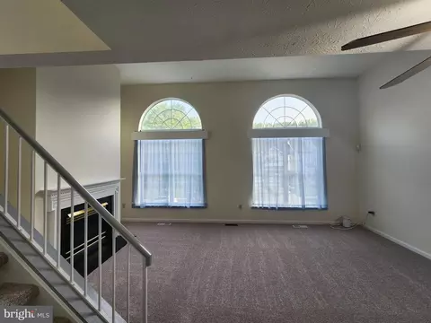 Living - 5908 Grenfell Loop, Bowie, MD 20720 photo 4 of 12