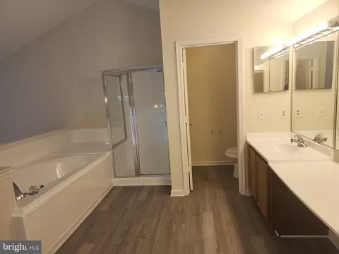 Bath - 5908 Grenfell Loop, Bowie, MD 20720 photo 5 of 11