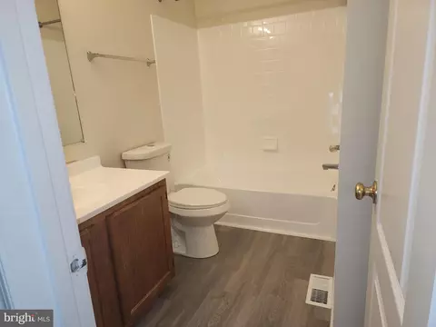 Bath - 5908 Grenfell Loop, Bowie, MD 20720 photo 7 of 11