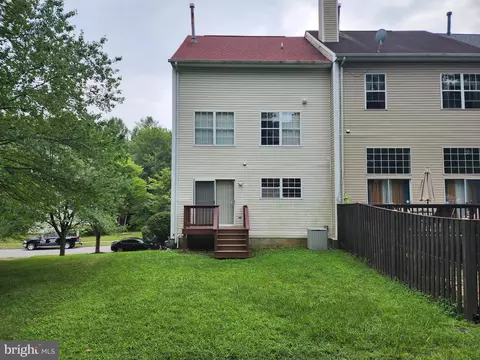 Exterior - 5908 Grenfell Loop, Bowie, MD 20720 photo 5 of 8