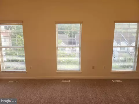 Living - 5908 Grenfell Loop, Bowie, MD 20720 photo 7 of 12