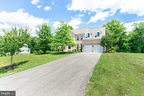 Exterior - 13006 Arya Dr, Brandywine, MD 20613 photo 5 of 6