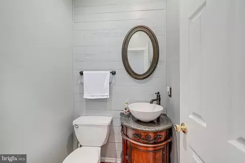 Bath - 7500 Crestwood Ct, Brandywine, MD 20613 photo 1 of 5
