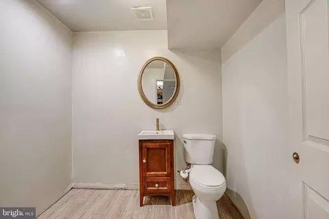 Bath - 7500 Crestwood Ct, Brandywine, MD 20613 photo 5 of 5