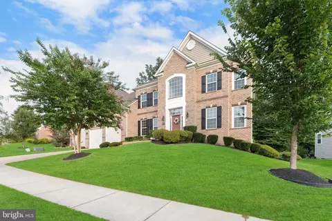 3902 Presidential Golf Dr, Marlboro, MD 20774