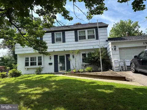 15763 Pointer Ridge Dr, Bowie, MD 20716 photo 1