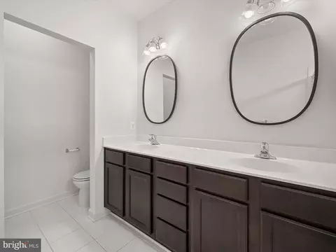 Bath - 7204 Wood Trail Dr, Lanham, MD 20706 photo 3 of 4