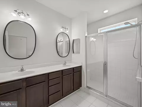 Bath - 7204 Wood Trail Dr, Lanham, MD 20706 photo 2 of 4