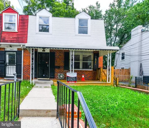 7619 Barlowe Rd, Landover, MD 20785