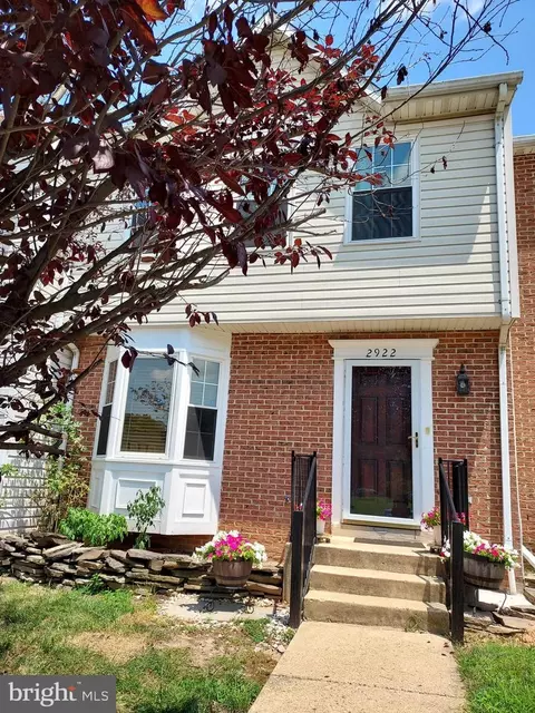 2922 Buckthorn Ct, Lanham, MD 20706