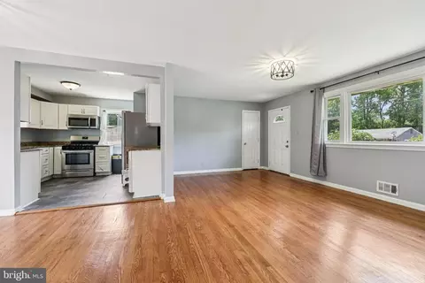 Living - 9327 Bandera St, Lanham, MD 20706 photo 2 of 4