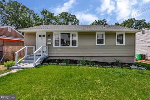 7301 Oliver St, Lanham, MD 20706 photo 1