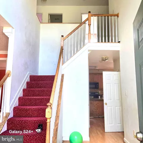 11206 Hickory Grove Ct, Laurel, MD 20708 photo 3
