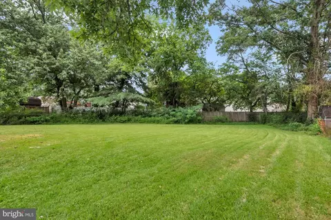 Exterior - 6407 96th Ave, Lanham, MD 20706 photo 7 of 8