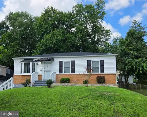 5520 Duchaine Dr, Lanham, MD 20706 photo 1