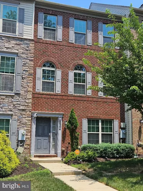 8904 Tower Pl, Lanham, MD 20706 photo 1