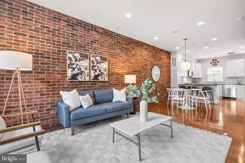 4517 Garfield St, Hyattsville, MD 20781