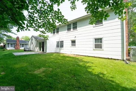 Exterior - 9003 Eastbourne Ln, Laurel, MD 20708 photo 3 of 4