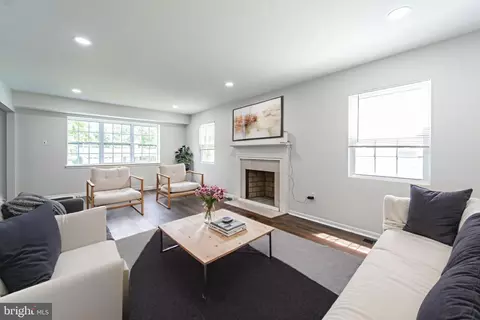 Living - 9003 Eastbourne Ln, Laurel, MD 20708 photo 2 of 3