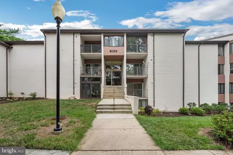 8013 Mandan Rd #532, Greenbelt, MD 20770