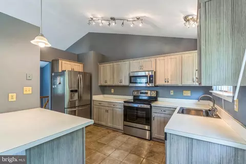 8700 Mount Clair Ct, Clinton, MD 20735 photo 6