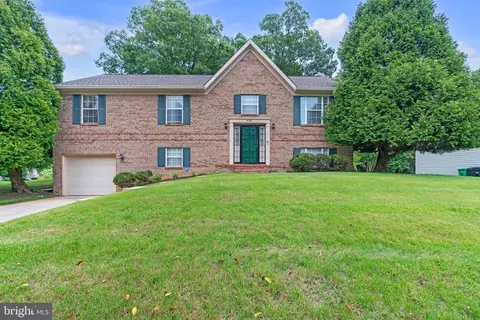 8700 Mount Clair Ct, Clinton, MD 20735