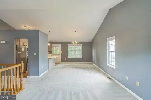 8700 Mount Clair Ct, Clinton, MD 20735 photo 12