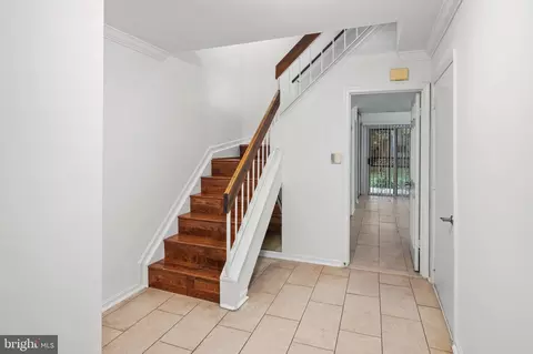 Entry Way - 7022 Storch Ln, Lanham, MD 20706 photo 2 of 5