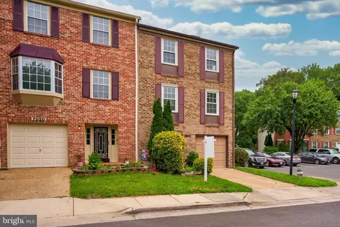 Exterior - 7022 Storch Ln, Lanham, MD 20706 photo 2 of 4