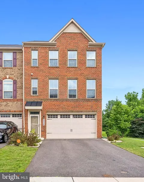 6006 Ella Beall Ct, Marlboro, MD 20772