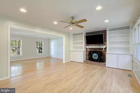 Living - 11718 Backus Dr, Bowie, MD 20720 photo 5 of 9