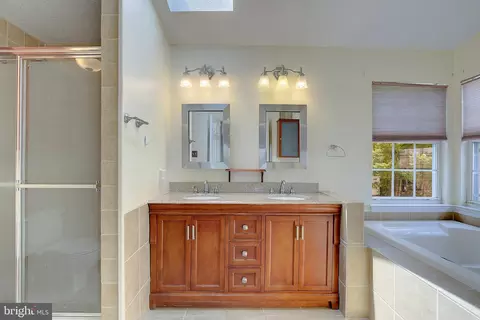 Bath - 11718 Backus Dr, Bowie, MD 20720 photo 3 of 6