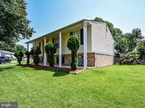8600 Sumter Ln, Clinton, MD 20735 photo 3