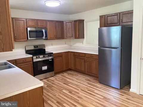 Kitchen - 7404 Berryleaf Dr, Laurel, MD 20707 photo 1 of 1