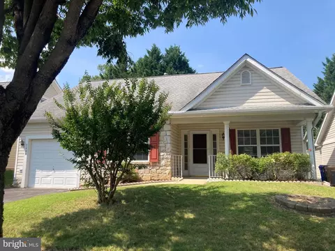 Exterior - 7404 Berryleaf Dr, Laurel, MD 20707 photo 2 of 2