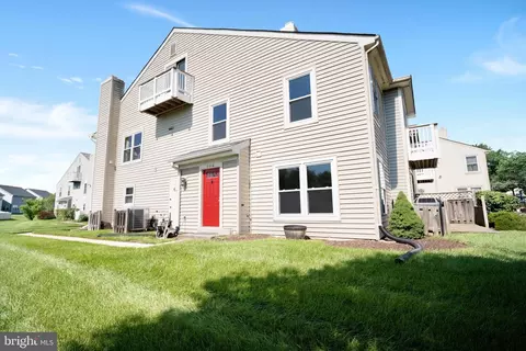 9448 Trevino Ter #96, Laurel, MD 20708 photo 2