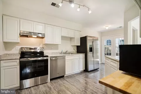 9448 Trevino Ter #96, Laurel, MD 20708 photo 4