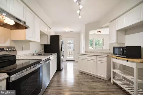 9448 Trevino Ter #96, Laurel, MD 20708 photo 3