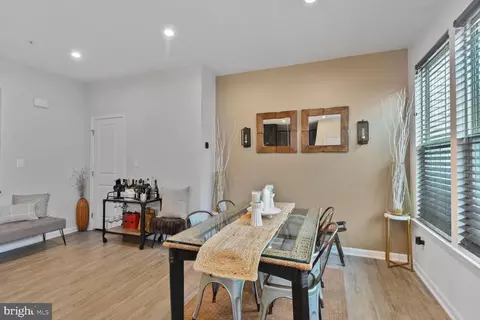 Entry Way - 10022 Aerospace Rd, Lanham, MD 20706 photo 4 of 8