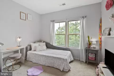 Bedroom - 10022 Aerospace Rd, Lanham, MD 20706 photo 5 of 5