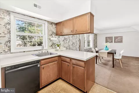 12202 Brittany Pl, Laurel, MD 20708 photo 17