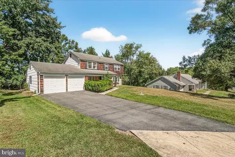 12202 Brittany Pl, Laurel, MD 20708 photo 3