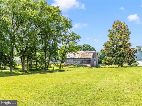 15220 Croom Rd, Brandywine, MD 20613 photo 53