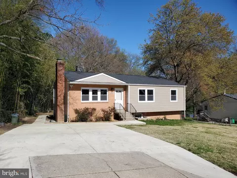 4614 Blackwood Rd, Beltsville, MD 20705